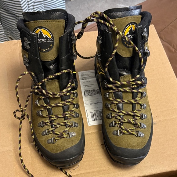 La Sportiva Men's Olive Green and Black Mountaineering Boots with Yellow Accents
